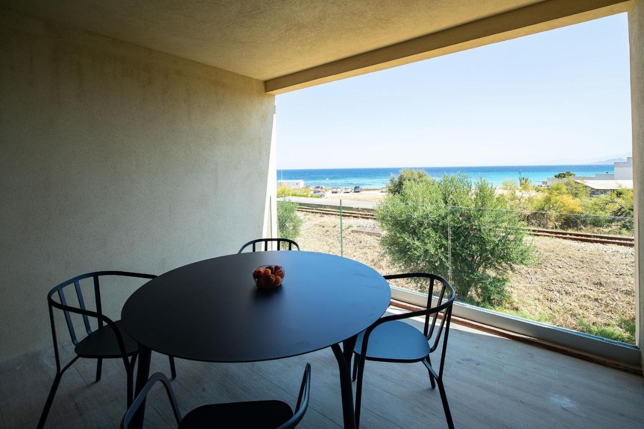 Residence Saletta Mare Л'Иль-Рус Экстерьер фото