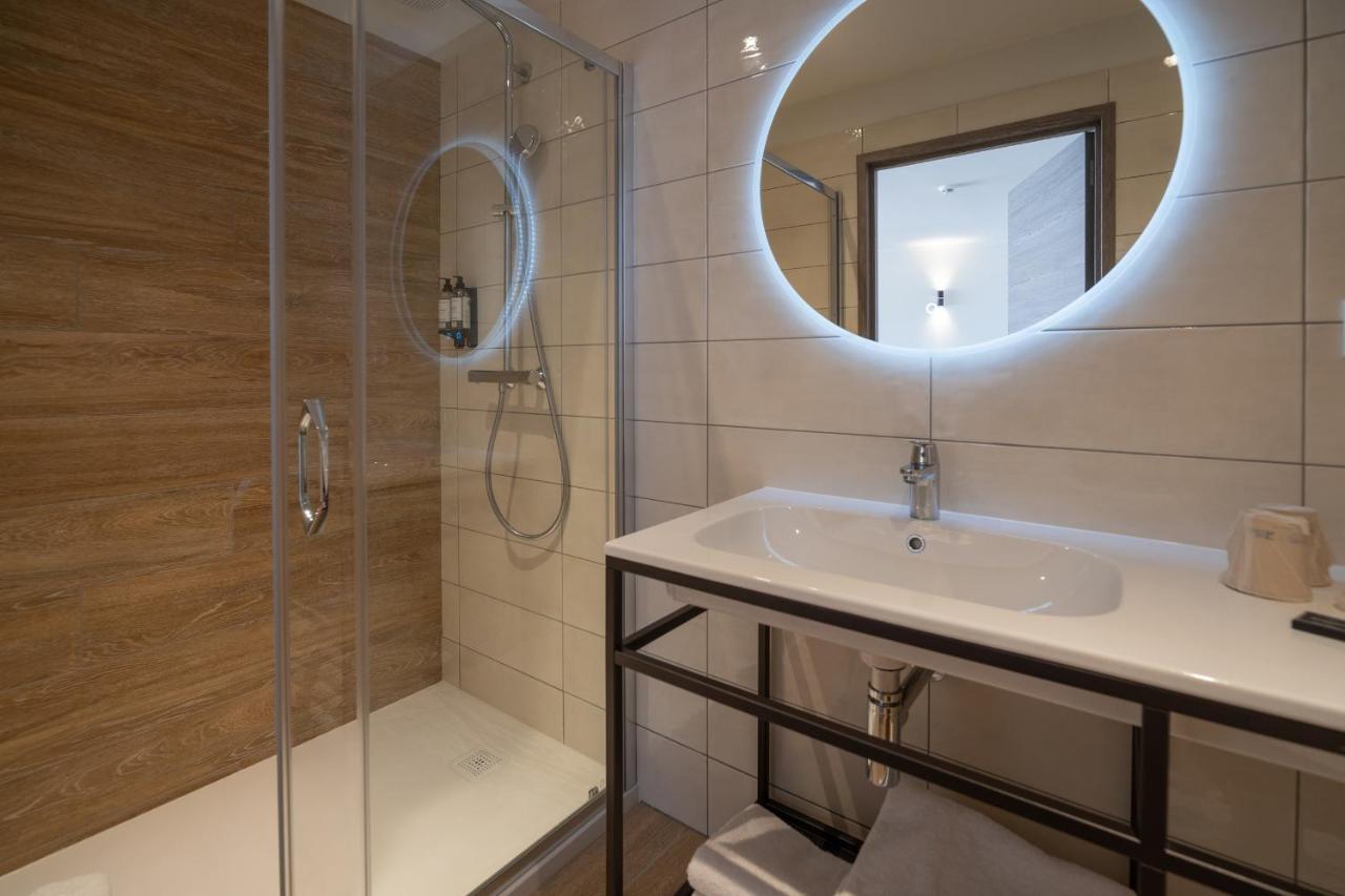 Residence Saletta Mare Л'Иль-Рус Экстерьер фото