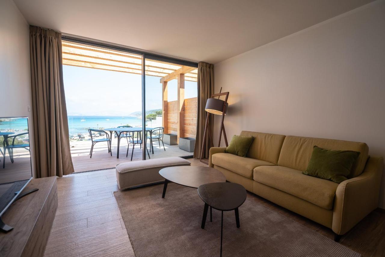 Residence Saletta Mare Л'Иль-Рус Экстерьер фото