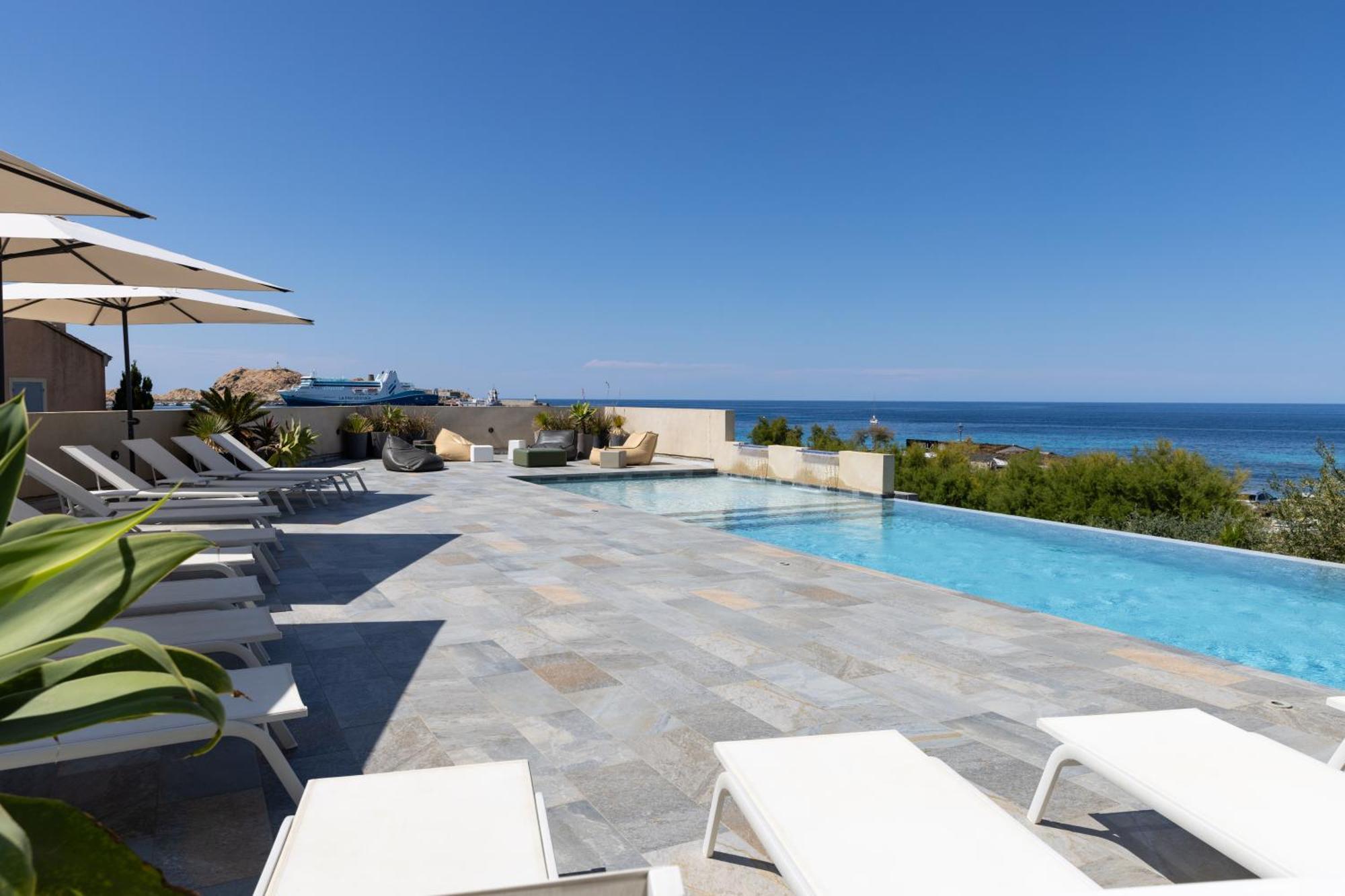 Residence Saletta Mare Л'Иль-Рус Экстерьер фото